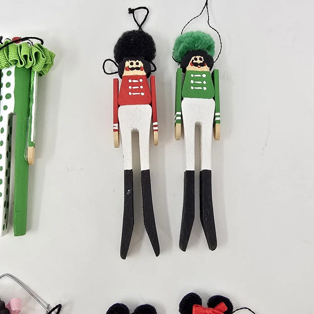 Vintage clothespin laundry clip Christmas ornament wooden set of 8 holiday décor